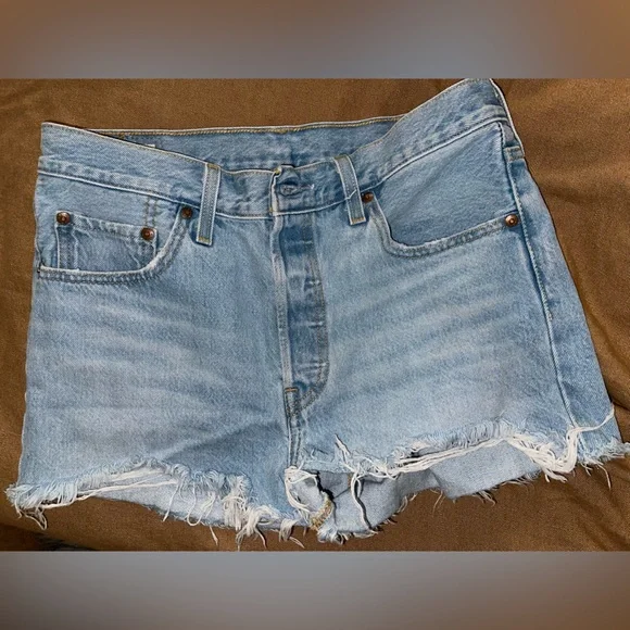 Free People Levi Shorts - Picture 4 of 5